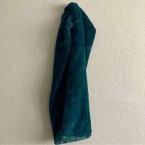 Faux Fur Emerald Green scarf